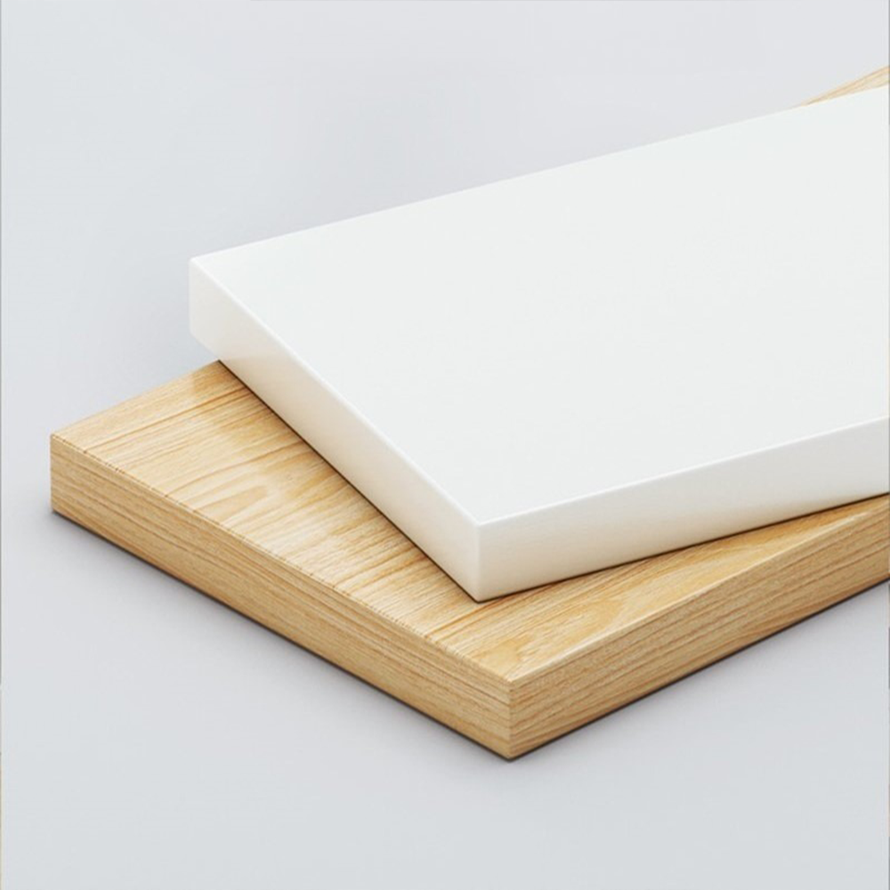 Modern fehér TV komód 140x30x38 cm - Funkcionalitás és elegancia minden enteriőrben