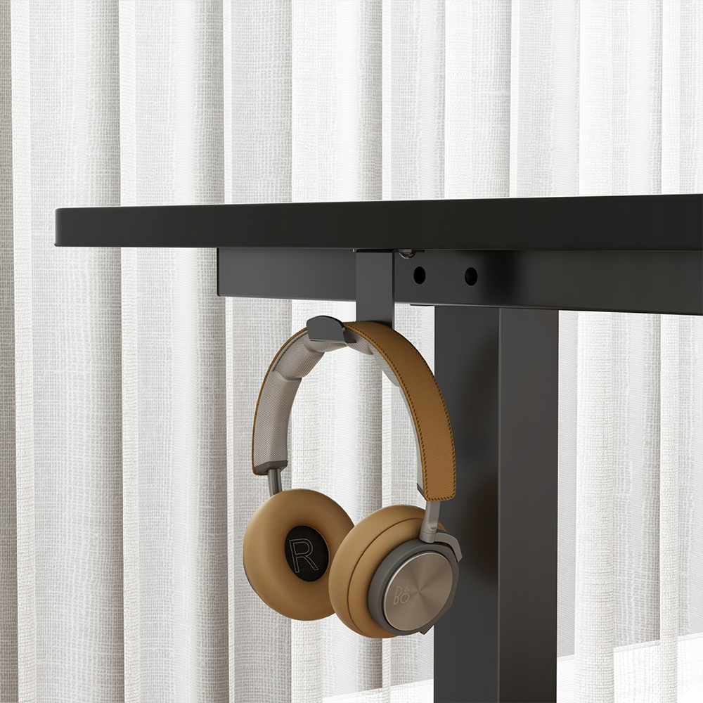 Elektromosan állítható magasságú fekete íróasztal – 140x60 cm, ergonomikus, ideális munkához és gameléshez