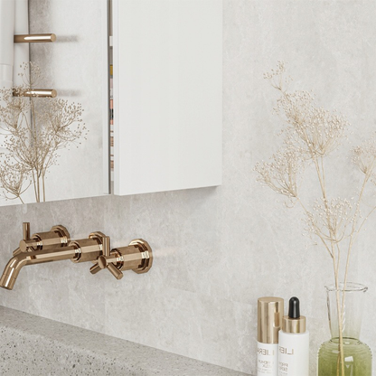 Fali tükrös fürdőszobaszekrény 60x60x22 cm – 2 ajtós, fehér, modern dizájn