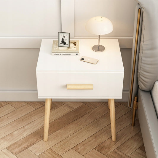 Fehér éjjeliszekrény fiókkal Skandináv loft hálószoba csillogás