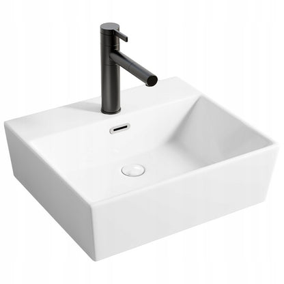 Fehér, téglalap alakú, nagy méretű, 41 x 36 cm-es kerámia mosdó