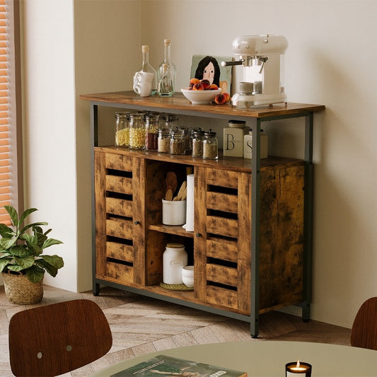 Oldalsó szekrény nyitott polcokkal, barna fiókos szekrény, retro loft konyha